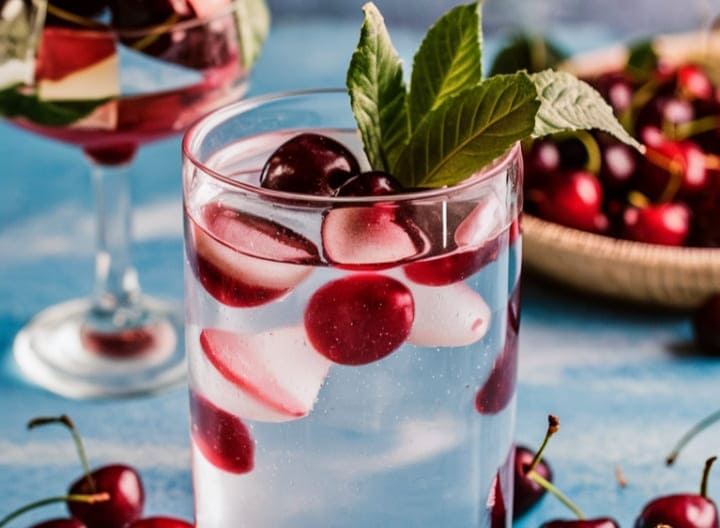 cherry water benefits, recipe and side effects